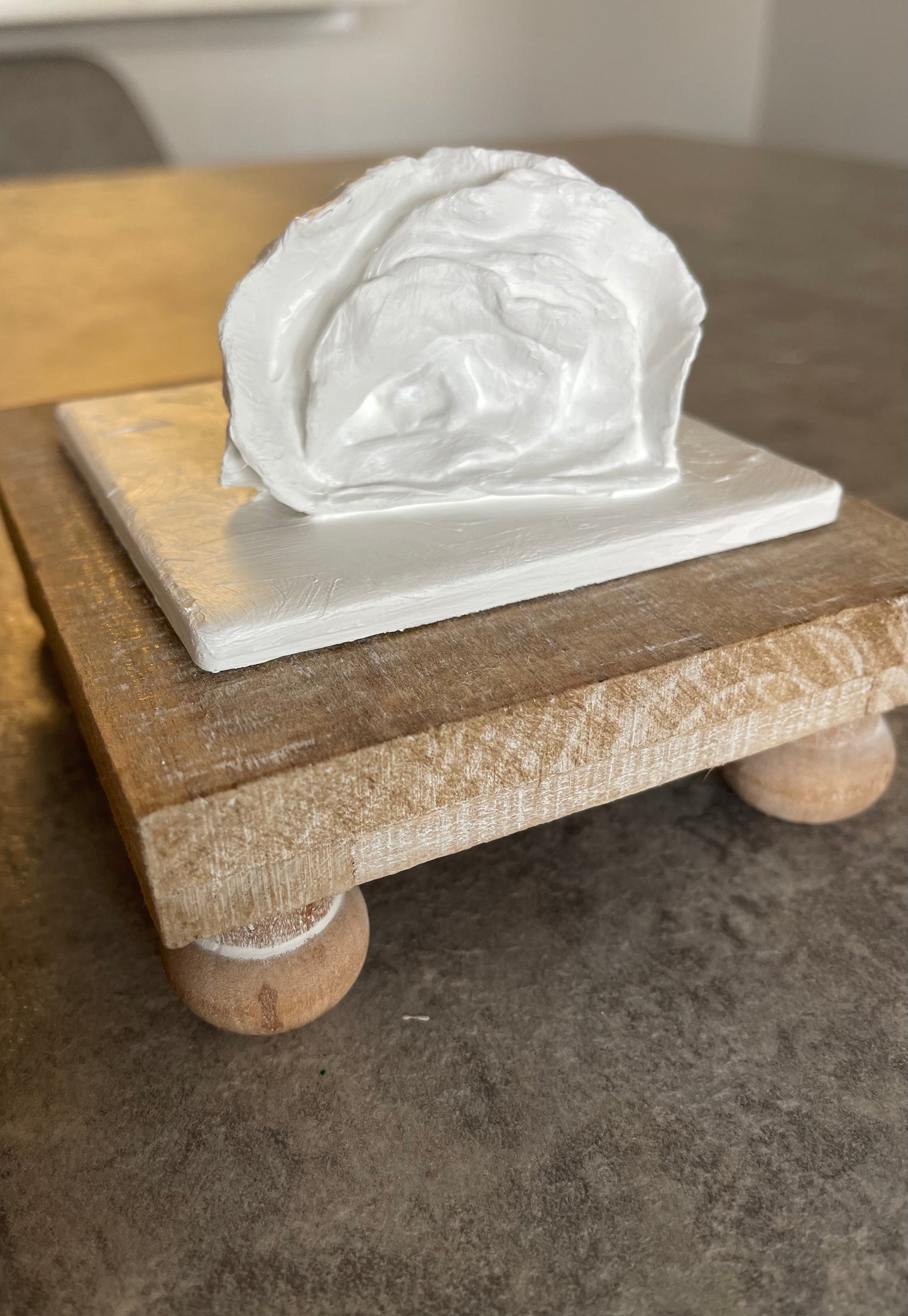 White Rose Pedestal Table Sculptures