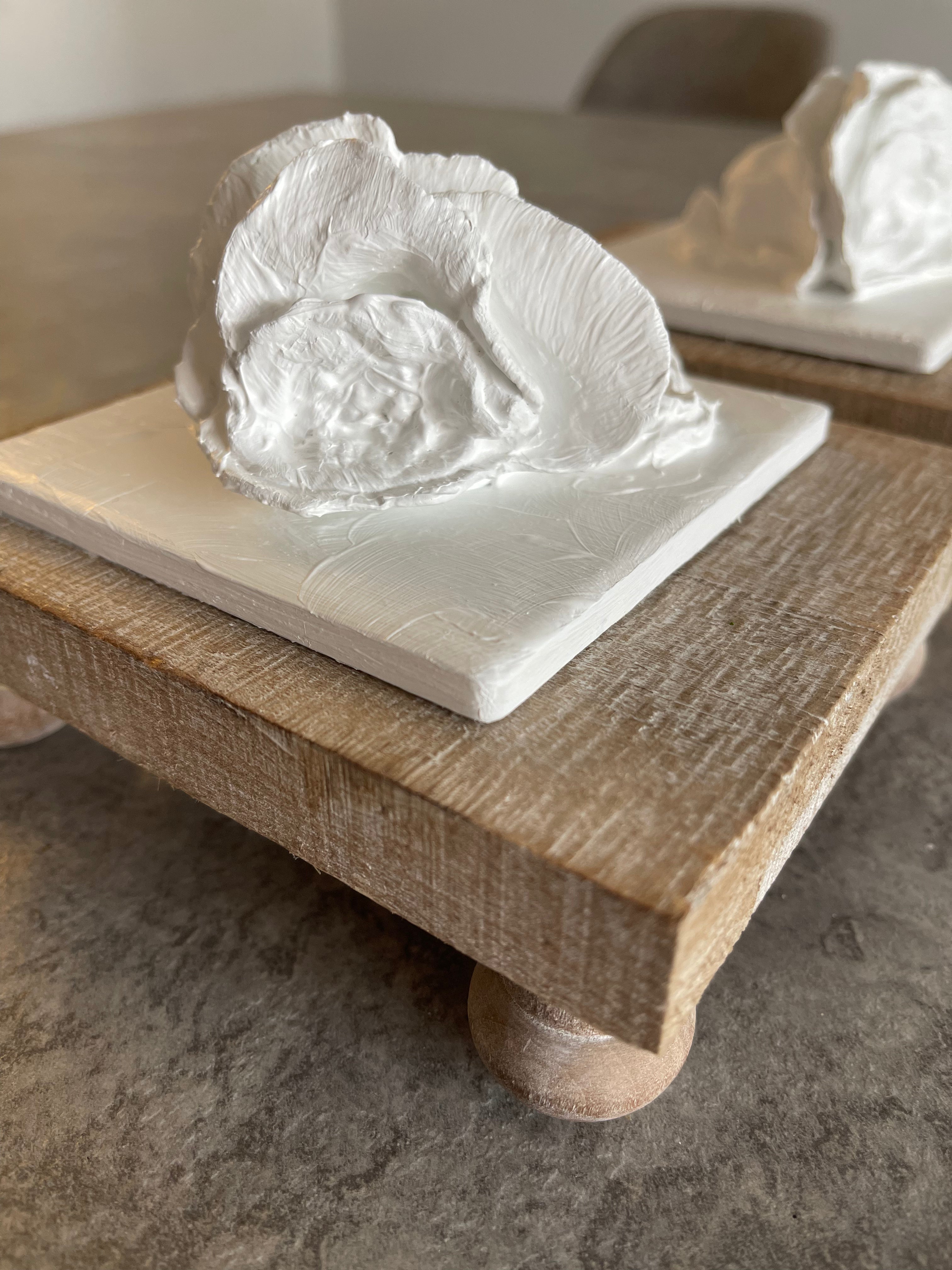 White Rose Pedestal Table Sculptures